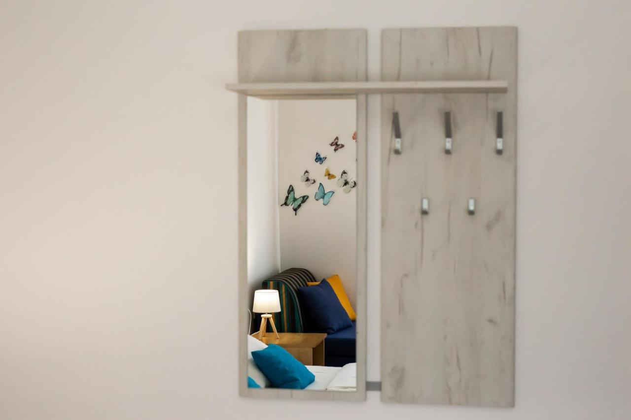 סלוניי Rooms Marijana Obrovac מראה חיצוני תמונה