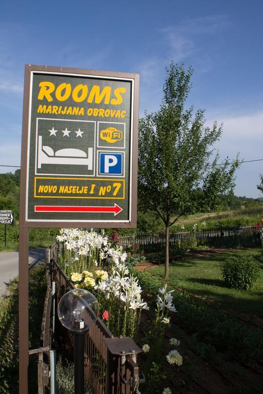 סלוניי Rooms Marijana Obrovac מראה חיצוני תמונה